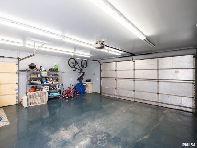 1509 HENRY Street, Pekin, IL 61554