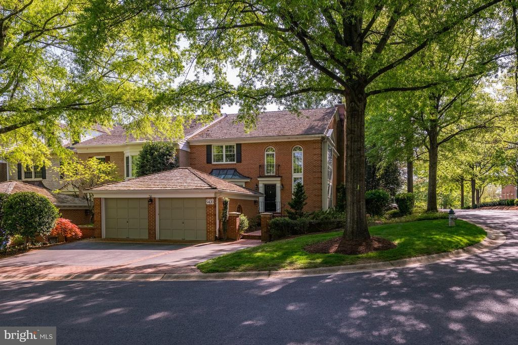 9430 TURNBERRY DR, Potomac, MD 20854