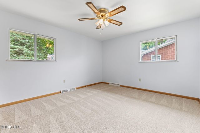 3420 Mapleview Drive, Toledo, OH 43623