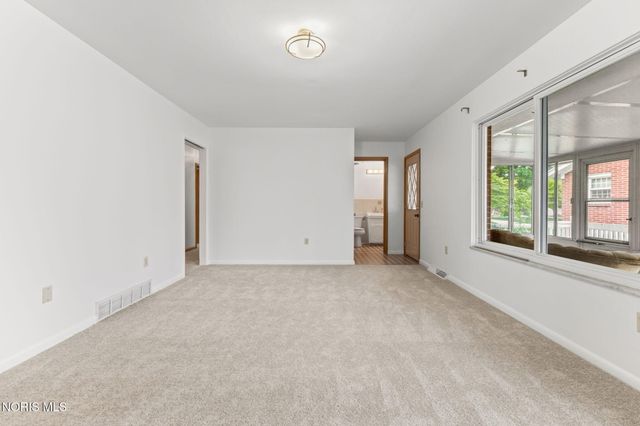 3420 Mapleview Drive, Toledo, OH 43623