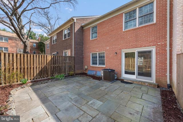 1838 GOLF VIEW CT, Reston, VA 20190