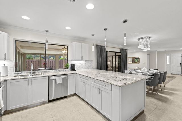13575 COLUMBINE Avenue, Wellington, FL 33414