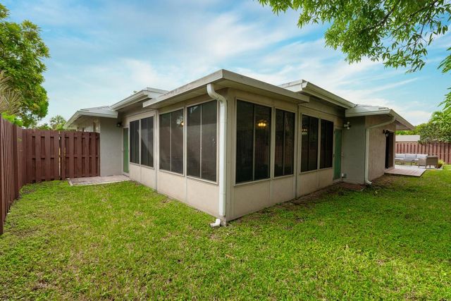 13575 COLUMBINE Avenue, Wellington, FL 33414