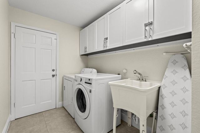13575 COLUMBINE Avenue, Wellington, FL 33414