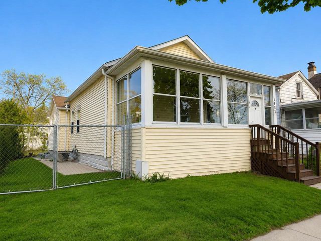 1325 Villa STREET, Racine, WI 53403