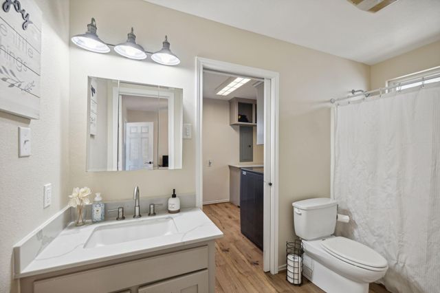 527 Caney Creek Drive, Livingston, TX 77351