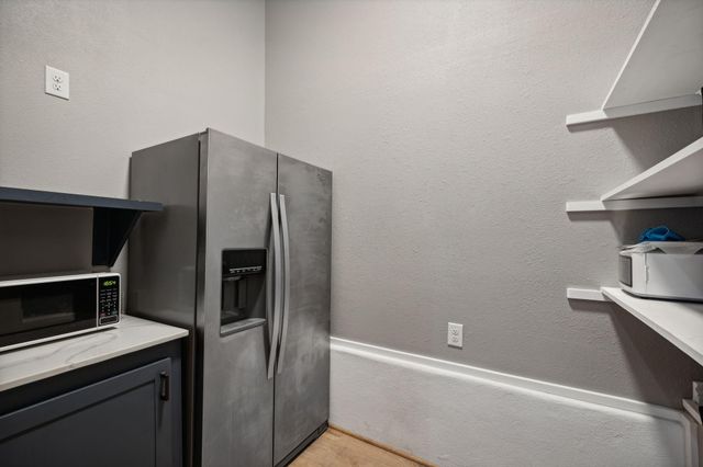 527 Caney Creek Drive, Livingston, TX 77351