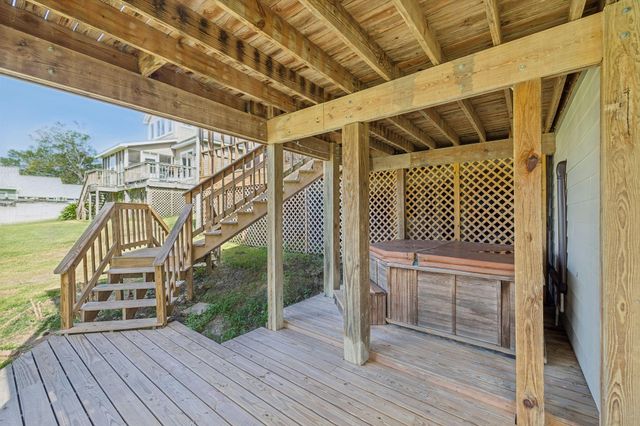 527 Caney Creek Drive, Livingston, TX 77351