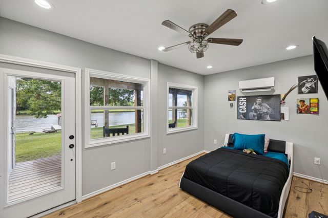 527 Caney Creek Drive, Livingston, TX 77351