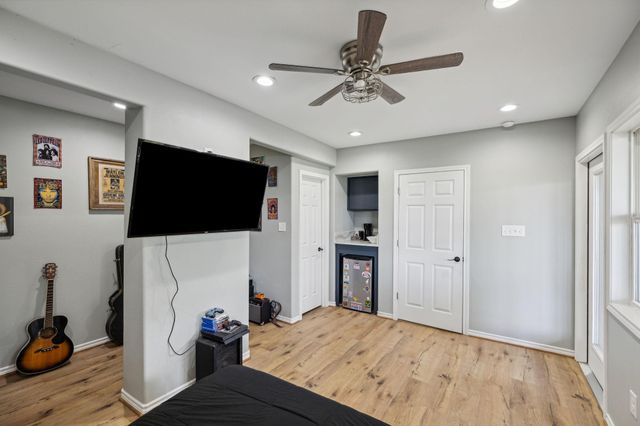 527 Caney Creek Drive, Livingston, TX 77351