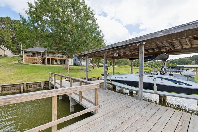 527 Caney Creek Drive, Livingston, TX 77351
