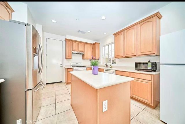 16503 Gala Avenue, Fontana, CA 92337