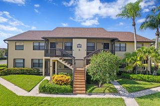 4695 Lucerne Lakes Boulevard 103, Lake Worth, FL 33467