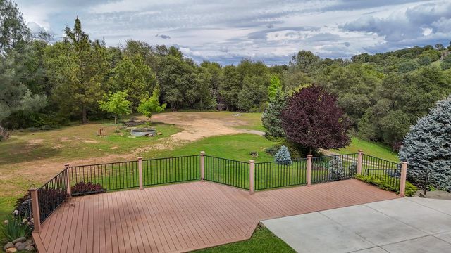 5620 China Hill Rd, El Dorado, CA 95623