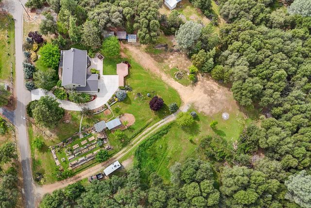 5620 China Hill Rd, El Dorado, CA 95623