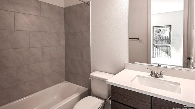 623 Alta Circle, New Braunfels, TX 78132