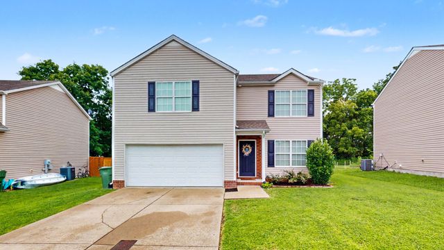 702 Cottoncloud Dr, Lebanon, TN 37090
