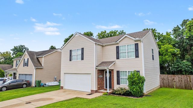 702 Cottoncloud Dr, Lebanon, TN 37090