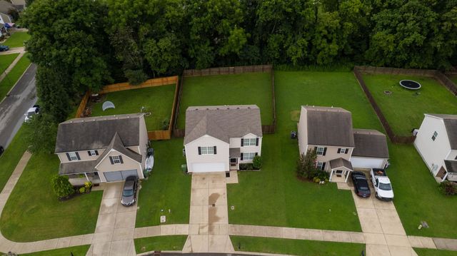 702 Cottoncloud Dr, Lebanon, TN 37090