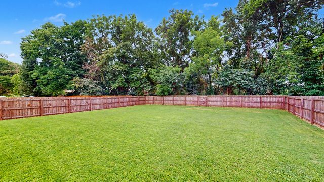 702 Cottoncloud Dr, Lebanon, TN 37090