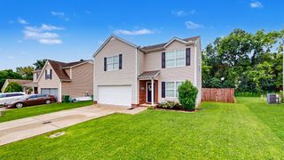 702 Cottoncloud Dr, Lebanon, TN 37090