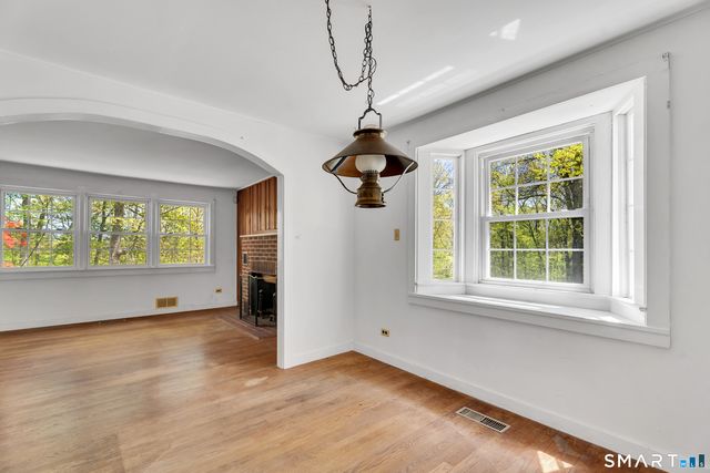 89 Lighthouse Road, Woodbury, CT 06798