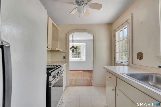 89 Lighthouse Road, Woodbury, CT 06798