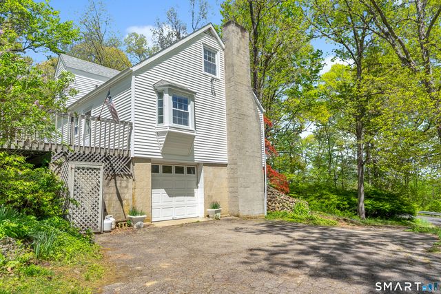 89 Lighthouse Road, Woodbury, CT 06798
