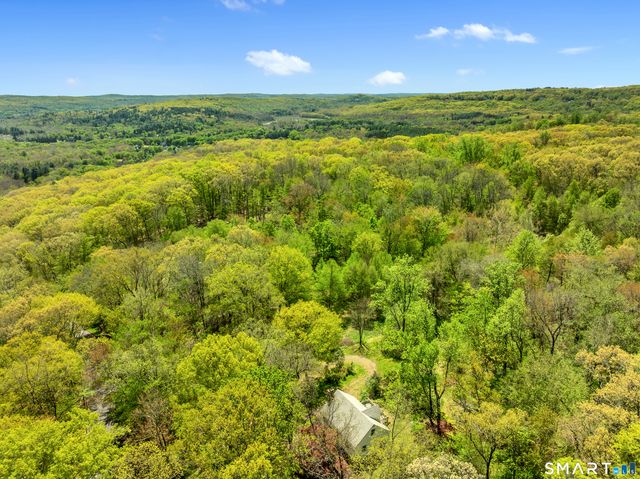 89 Lighthouse Road, Woodbury, CT 06798