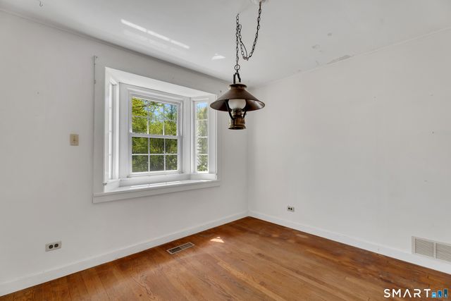 89 Lighthouse Road, Woodbury, CT 06798