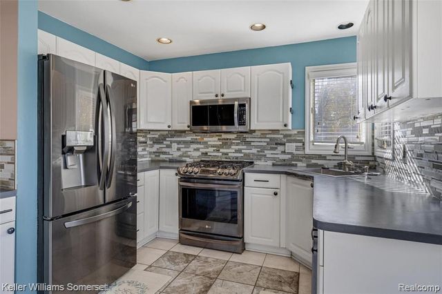 27823 Roy Street, Saint Clair Shores, MI 48081