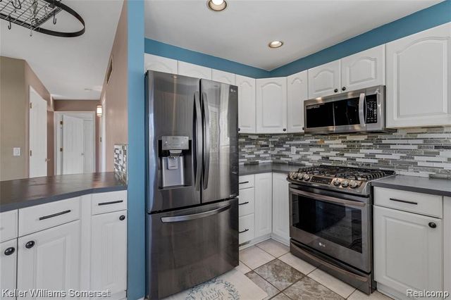 27823 Roy Street, Saint Clair Shores, MI 48081