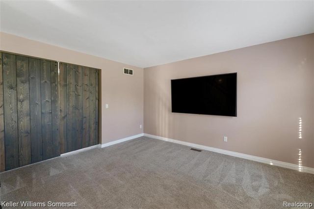 27823 Roy Street, Saint Clair Shores, MI 48081