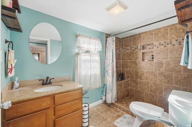 10900 N 900 W Road, Huntington, IN 46750