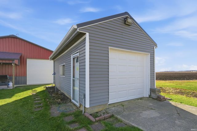 10900 N 900 W Road, Huntington, IN 46750