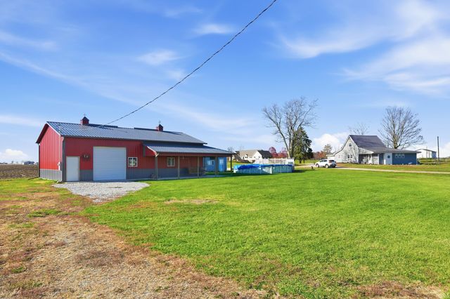 10900 N 900 W Road, Huntington, IN 46750