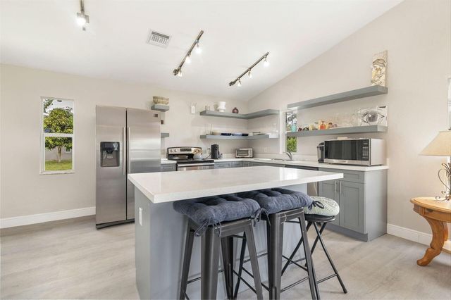 2770 E Road, Loxahatchee Groves, FL 33470