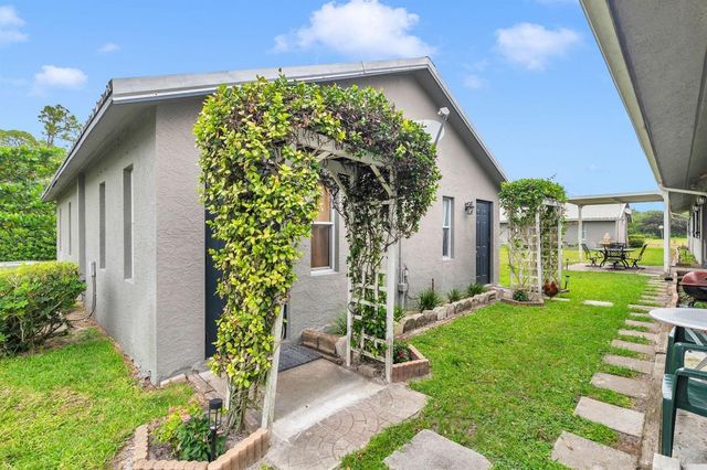 2770 E Road, Loxahatchee Groves, FL 33470