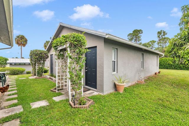 2770 E Road, Loxahatchee Groves, FL 33470