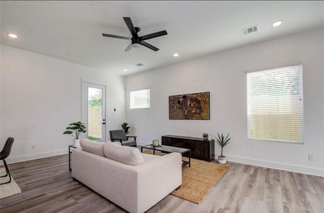 778 W Tidwell Road I, Houston, TX 77091