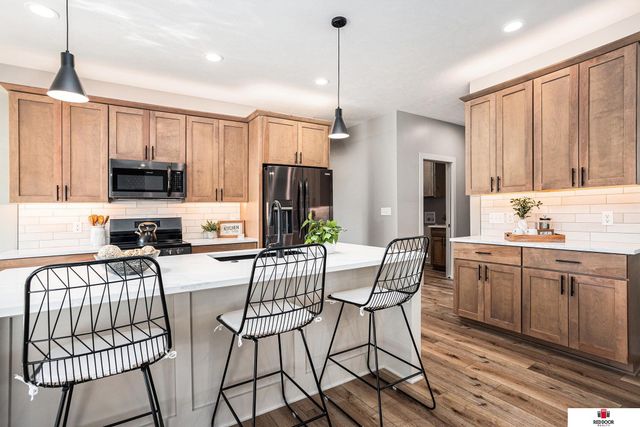 9435 Breashears Street, Lincoln, NE 68516