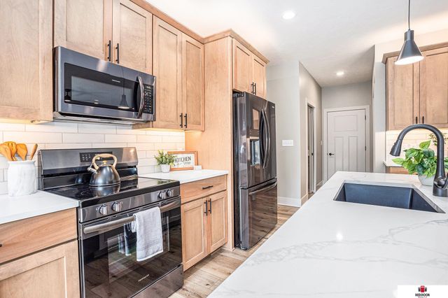 9435 Breashears Street, Lincoln, NE 68516