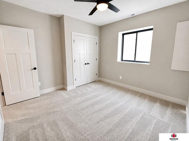 9435 Breashears Street, Lincoln, NE 68516