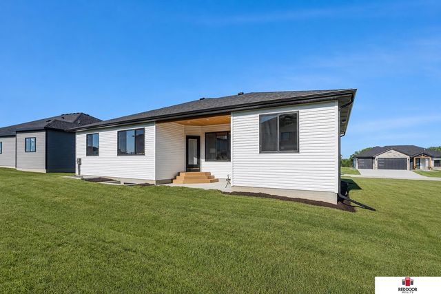 9435 Breashears Street, Lincoln, NE 68516