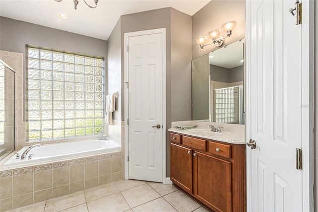 36806 WINFIELD COURT, Grand Island, FL 32735