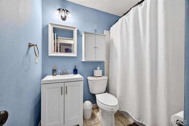 3118 Woodbridge Drive, St Charles, MO 63303