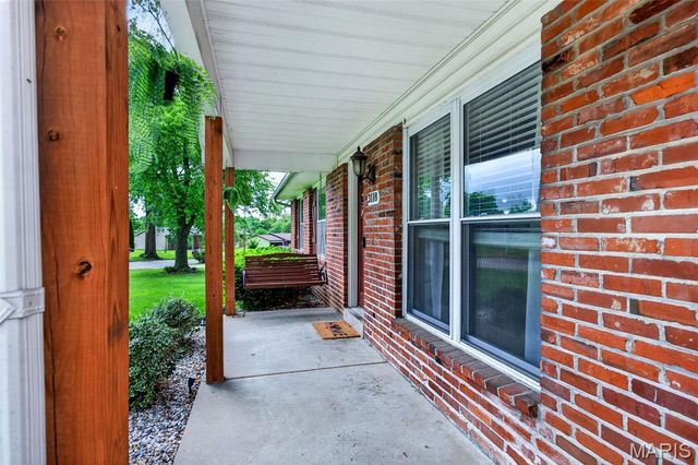 3118 Woodbridge Drive, St Charles, MO 63303