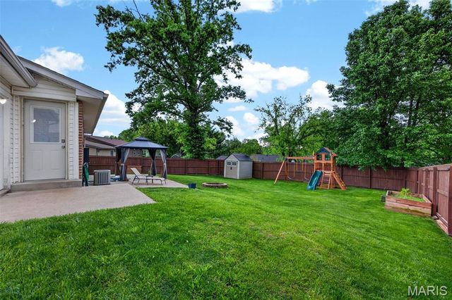 3118 Woodbridge Drive, St Charles, MO 63303