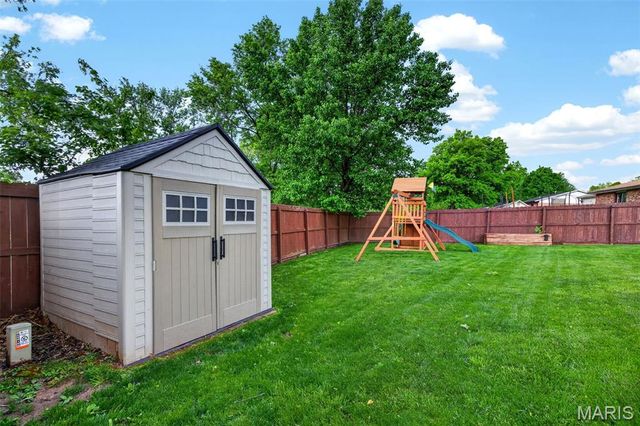3118 Woodbridge Drive, St Charles, MO 63303