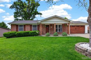 3118 Woodbridge Drive, St Charles, MO 63303